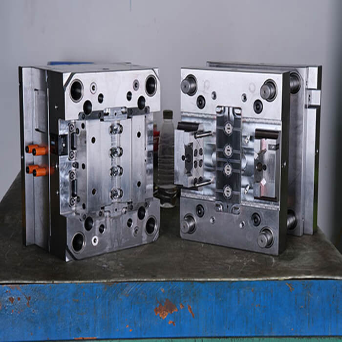 mold cavity